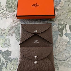 ♥️♥️SOLD♥️♥️. Hermes Calvi Duo Cardholder Wallet Etoupe